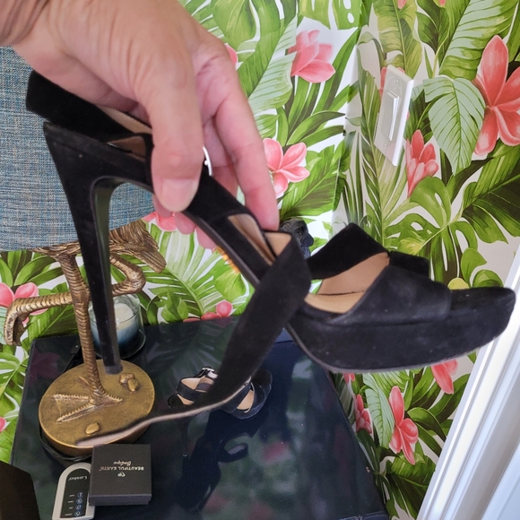 PRADA SANDAL - Picture 9 of 11